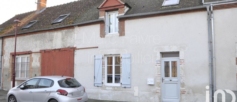 Town house 5 rooms of 90 m² in Jouy-le-Potier (45370)