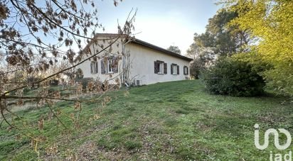 Traditional house 5 rooms of 147 m² in Bouloc (31620)