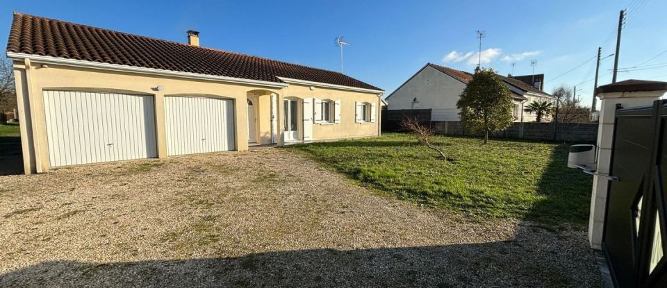 House 5 rooms of 126 m² in Les Ormes (86220)
