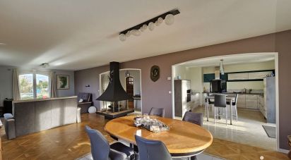 House 5 rooms of 126 m² in Saint-Philbert-de-Grand-Lieu (44310)