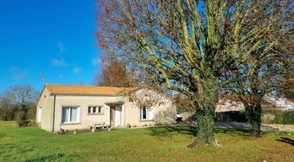 House 4 rooms of 94 m² in Thénezay (79390)