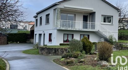 House 9 rooms of 150 m² in Pouzauges (85700)