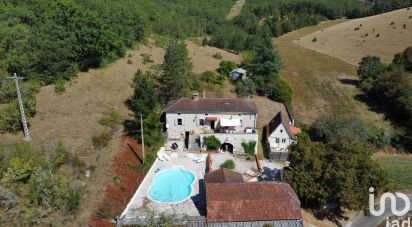 House 9 rooms of 220 m² in Esclauzels (46090)