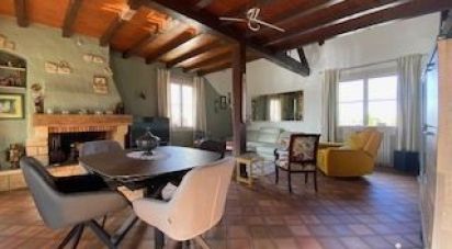 House 5 rooms of 170 m² in Escoubès (64160)