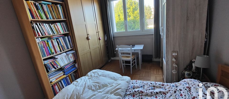 Apartment 4 rooms of 80 m² in Saint-Cyr-sur-Loire (37540)