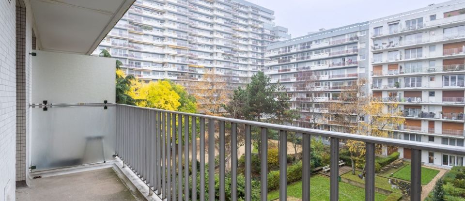 Appartement 5 pièces de 116 m² à Paris (75015)