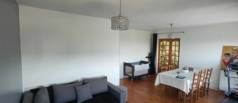 House 8 rooms of 140 m² in Corbigny (58800)