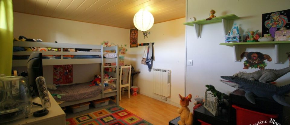 House 4 rooms of 90 m² in Vinneuf (89140)