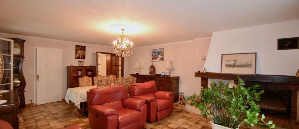 House 6 rooms of 131 m² in Florensac (34510)