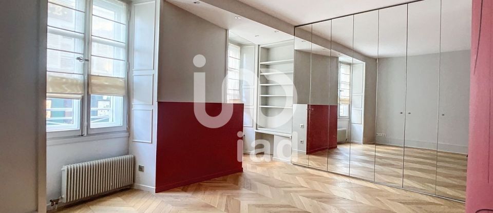 Appartement 4 pièces de 110 m² à Paris (75018)