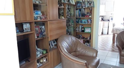 House 5 rooms of 96 m² in Cholet (49300)