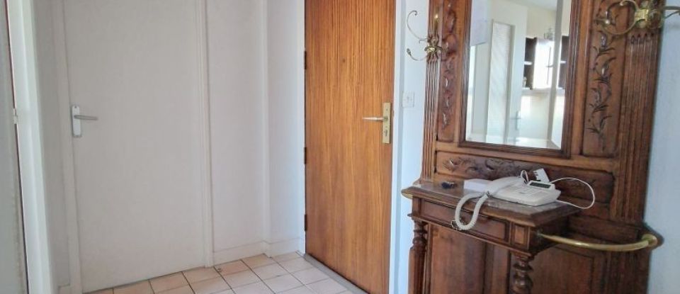 Apartment 4 rooms of 69 m² in Orléans (45000)
