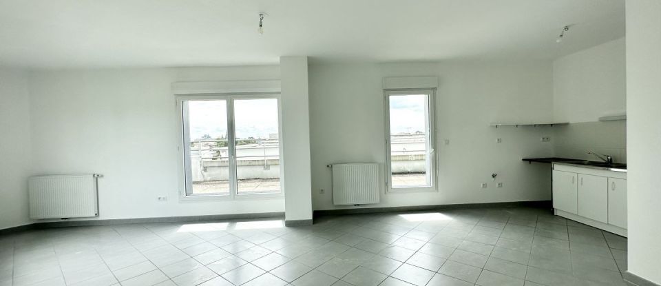 Apartment 3 rooms of 68 m² in Nantes (44000)