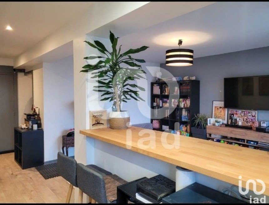 Appartement 2 pièces de 56 m² à Néris-les-Bains (03310)