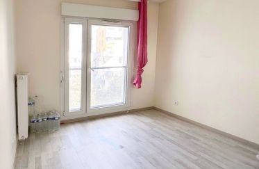 Apartment 4 rooms of 80 m² in Saint-Denis (93210)