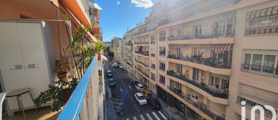 Appartement 3 pièces de 74 m² à Nice (06100)