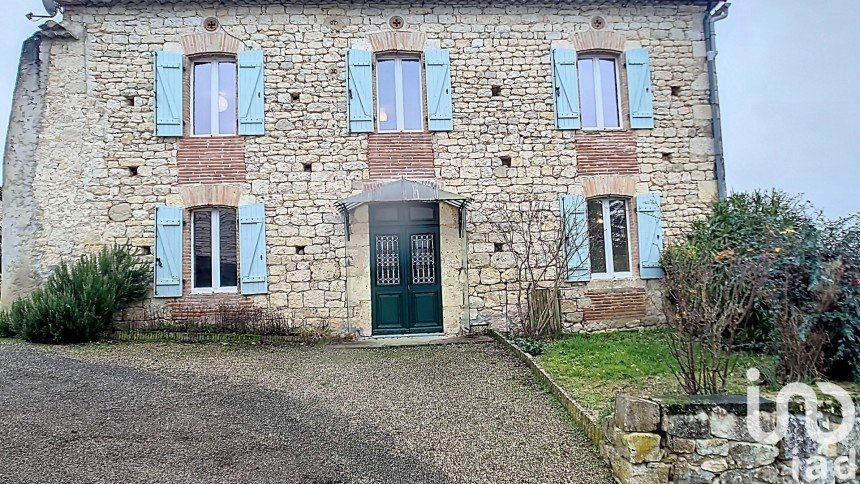 Country house 5 rooms of 123 m² in - (46800)