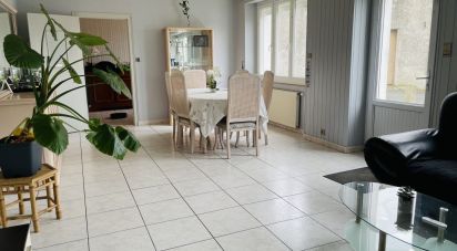 Town house 6 rooms of 135 m² in La Plaine (49360)