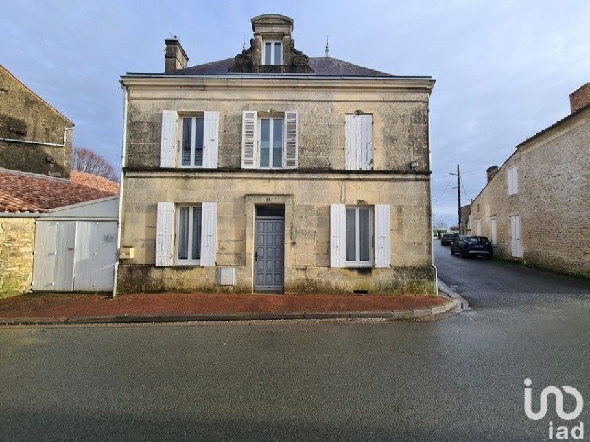 Maison 3 pièces de 90 m² à Saint-Porchaire (17250)
