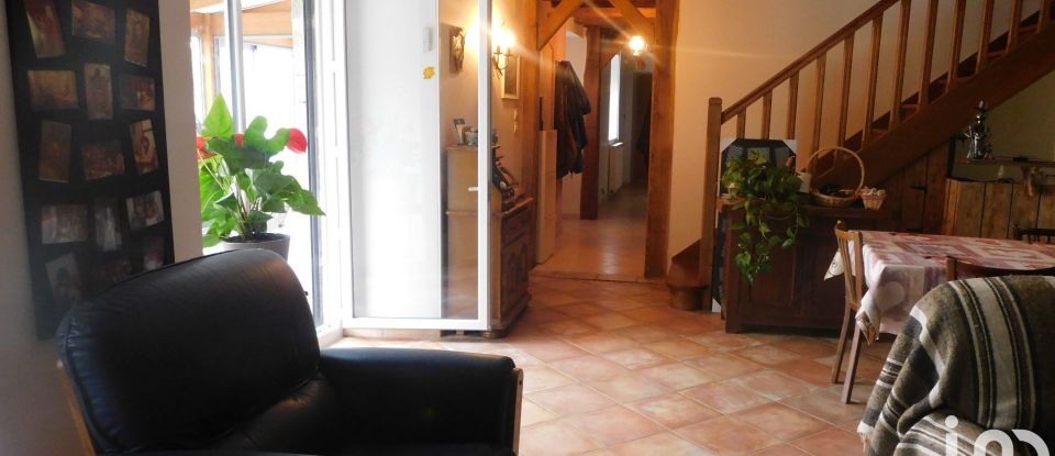 House 5 rooms of 193 m² in Nouhant (23170)