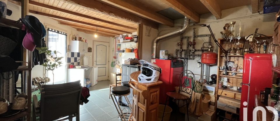 Traditional house 5 rooms of 106 m² in Sèvremont (85700)