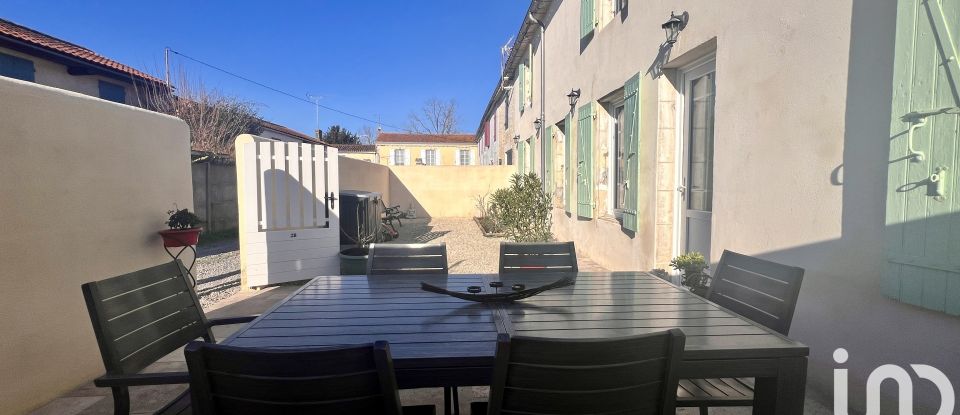 Town house 6 rooms of 140 m² in Saint-Christophe (17220)