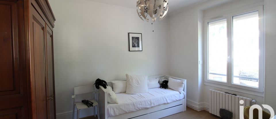 House 7 rooms of 204 m² in Cormeilles-en-Parisis (95240)