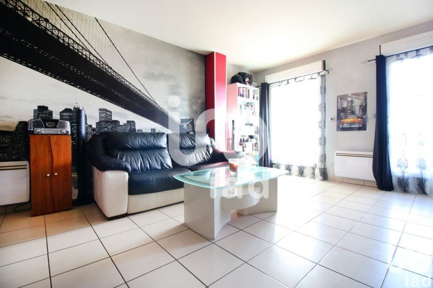 Duplex 3 rooms of 65 m² in Silly-le-Long (60330)