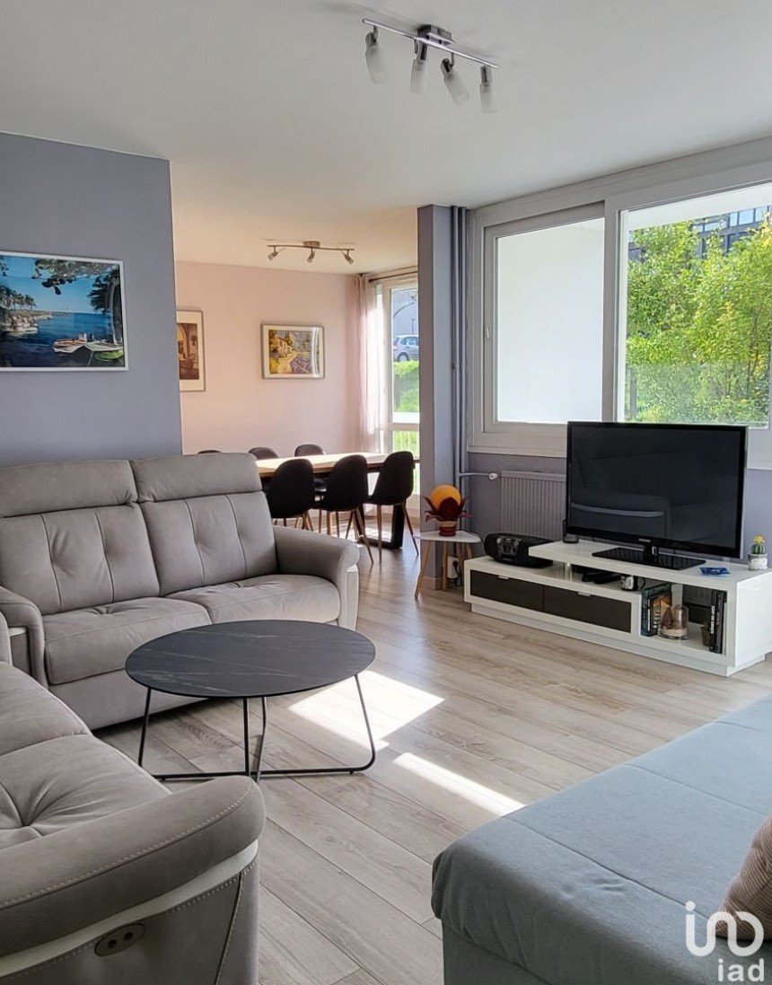 Appartement 4 pièces de 90 m² à Saint-Genis-Laval (69230)