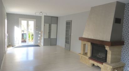 House 6 rooms of 100 m² in Orly (94310)