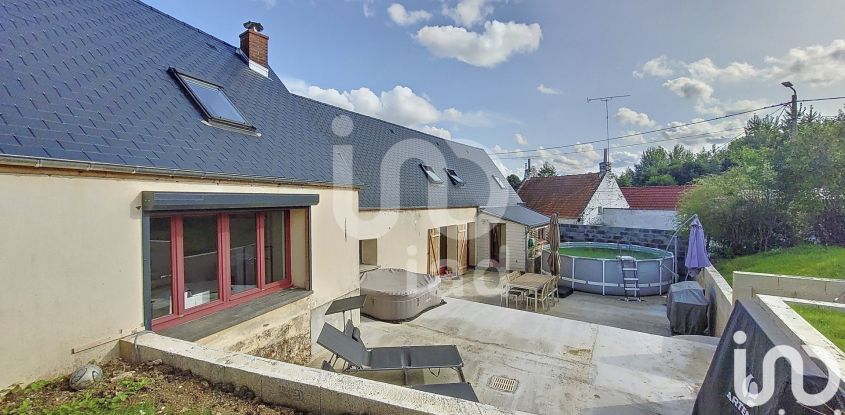 Longère 5 pièces de 133 m² à Villers-Pol (59530)