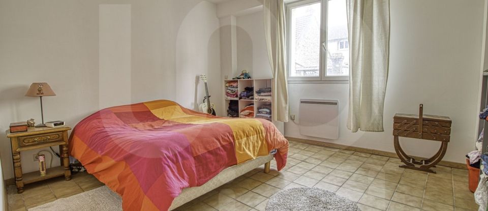 Maison 6 pièces de 111 m² à Freneuse (78840)