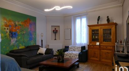 Maison 8 pièces de 185 m² à Ruffec (16700)
