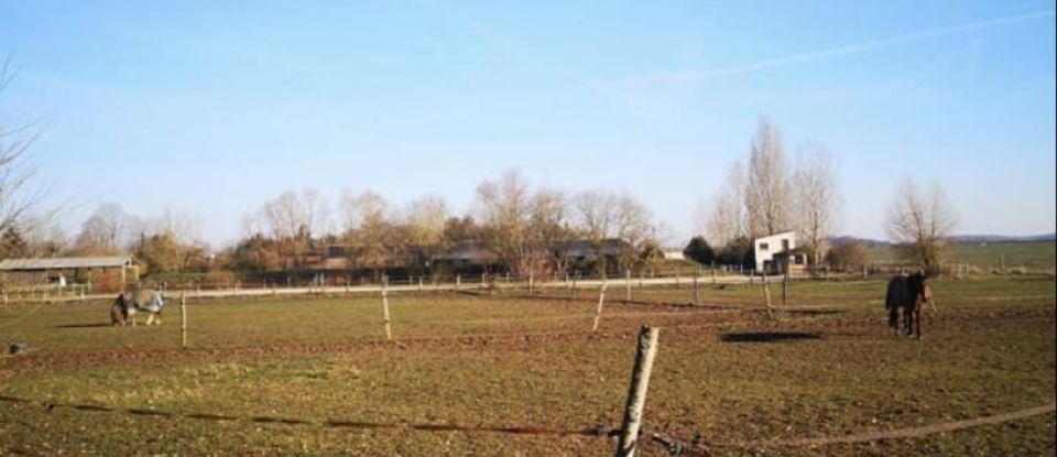 Equestrian facility 11 rooms of 360 m² in Souppes-sur-Loing (77460)