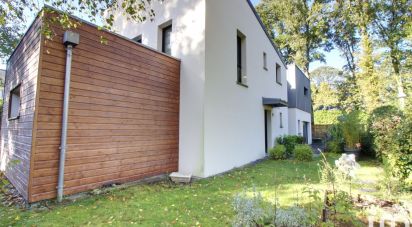 House 7 rooms of 165 m² in Guichen (35580)