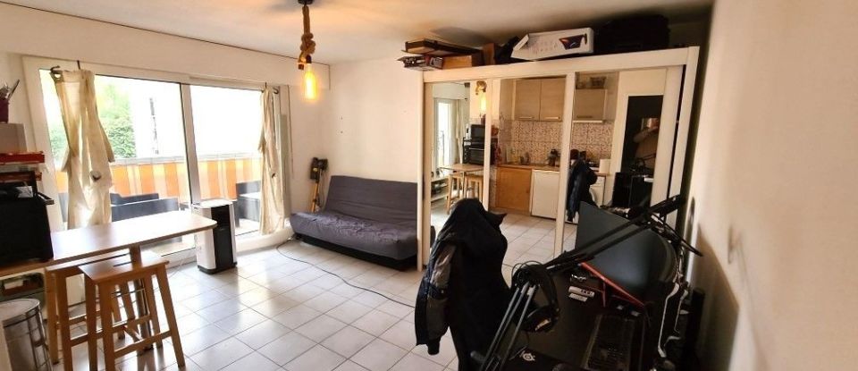 Apartment 1 room of 28 m² in Saint-Laurent-du-Var (06700)