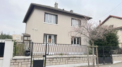 House 4 rooms of 97 m² in Sevran (93270)