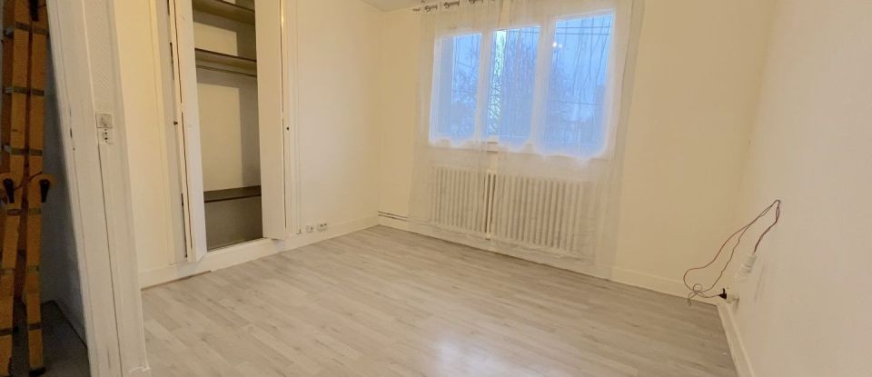 House 4 rooms of 97 m² in Sevran (93270)