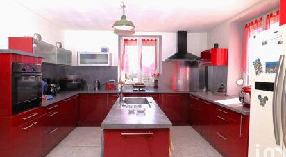 House 10 rooms of 220 m² in Corbenay (70320)
