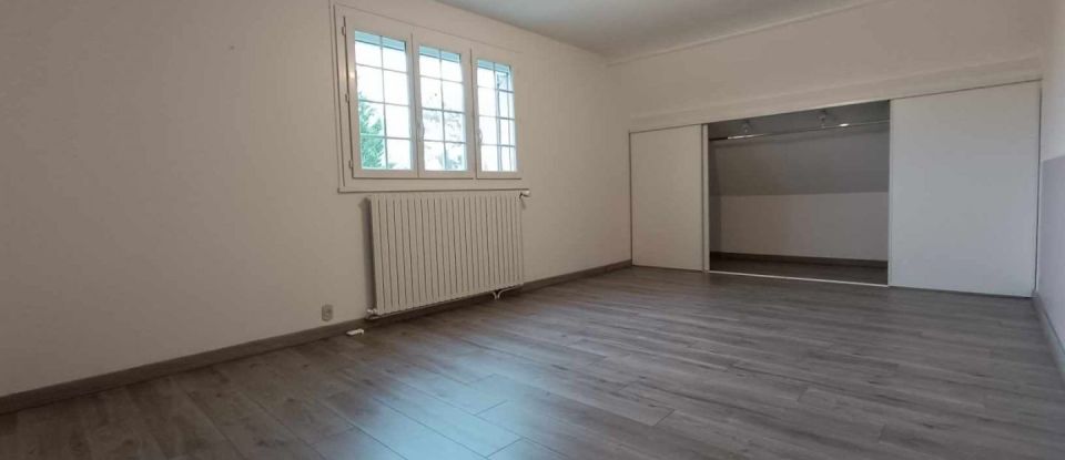 House 6 rooms of 174 m² in Charbuy (89113)
