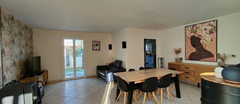House 5 rooms of 105 m² in Nandy (77176)