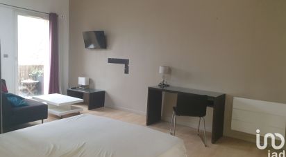 Apartment 1 room of 38 m² in Bordeaux (33000)