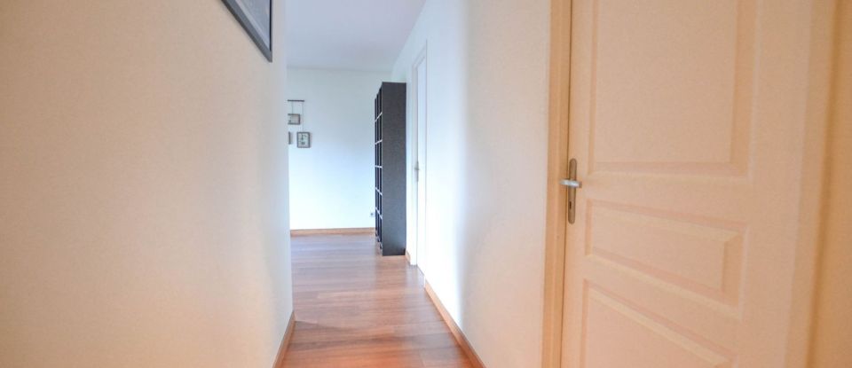 Apartment 3 rooms of 55 m² in L'Haÿ-les-Roses (94240)