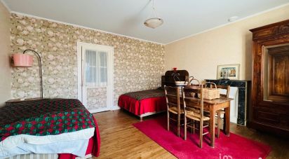 House 5 rooms of 107 m² in Saint-Fiacre-sur-Maine (44690)