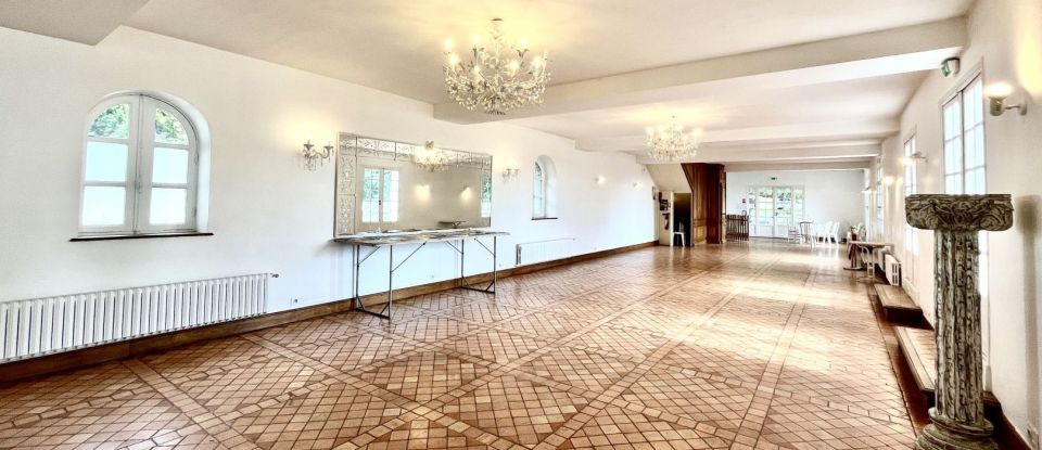 Longere 12 rooms of 366 m² in Gambais (78950)