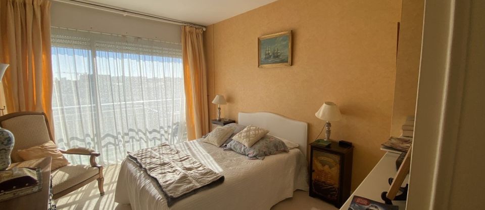 Appartement 6 pièces de 147 m² à Lorient (56100)