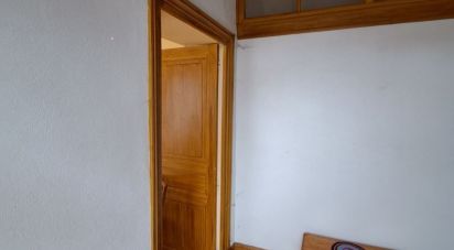 House 7 rooms of 176 m² in Giat (63620)