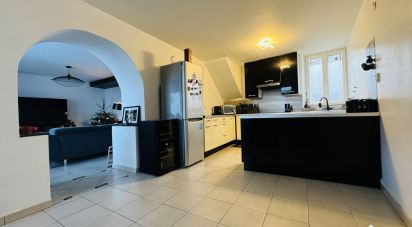 House 6 rooms of 99 m² in Saint-Chéron (91530)