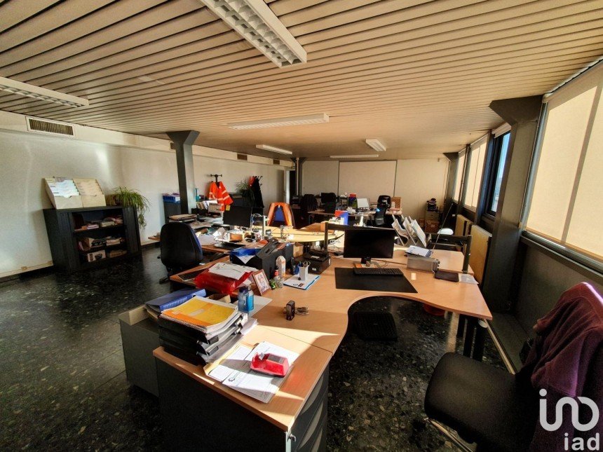 Bureaux de 1 600 m² à Chaumont (52000)
