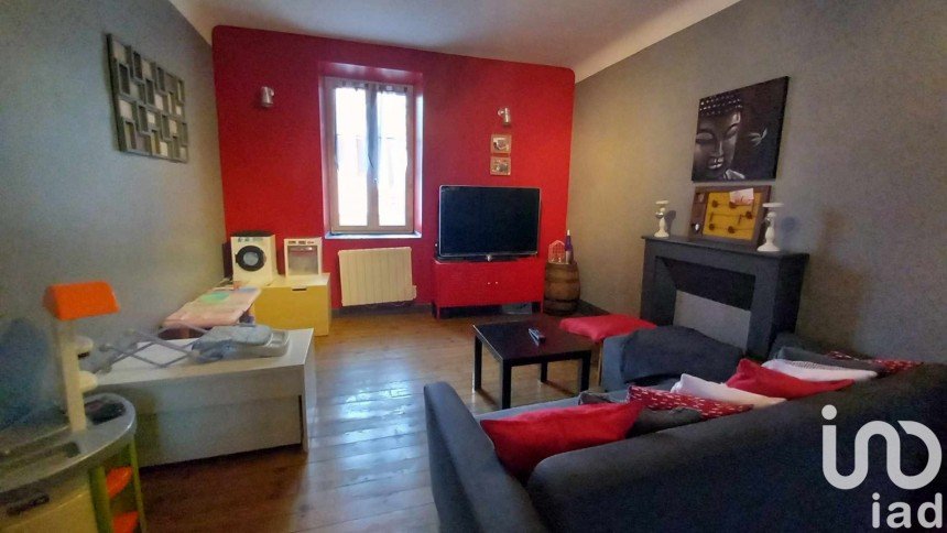 House 10 rooms of 215 m² in Auzances (23700)